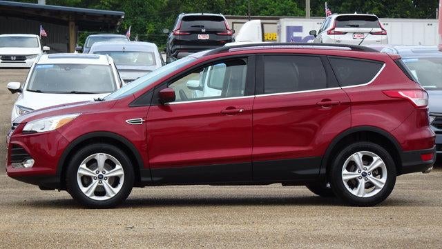 2016 Ford Escape SE in Red — front three-quarter view
