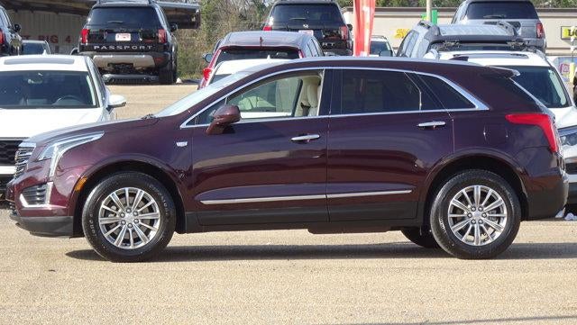2018 Cadillac XT5 Luxury FWD in Deep Amethyst Metallic — front three-quarter view