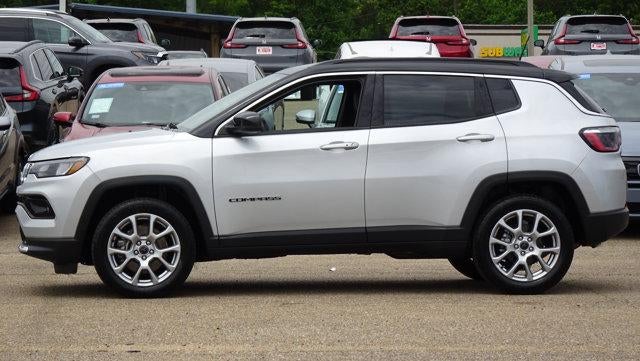 2025 Jeep Compass Limited in Silver — front three-quarter view
